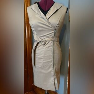 Ann Taylor trench Coat Vest Tan Color 2P ✨✨